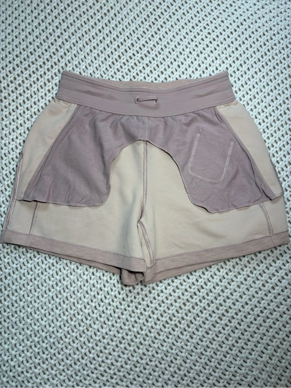 lululemon scuba high rise short 5” waffle in heathered mink berry size medium
